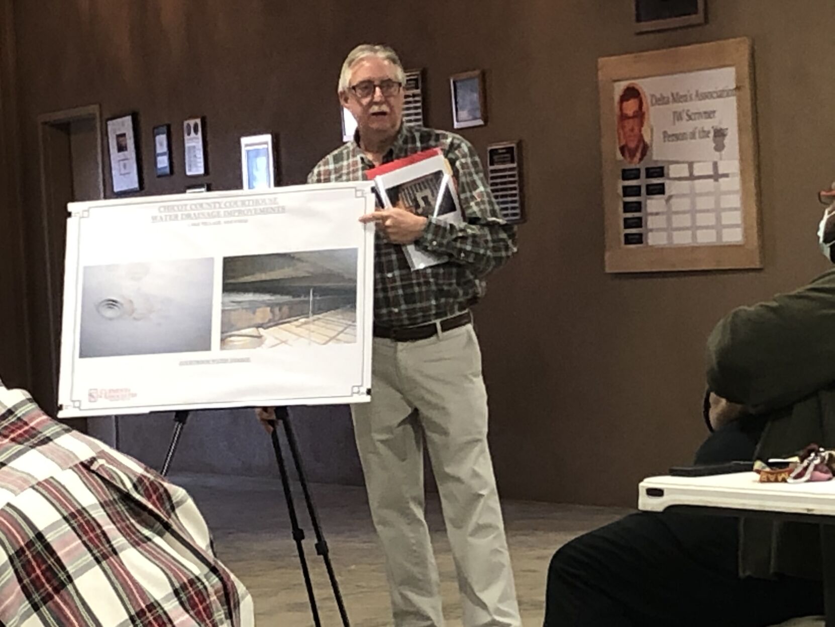 Asbestos complicates repair to flood-plagued courtoom